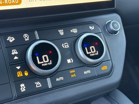 New 2026 Land Rover Defender 110 Trophy Edition AWD/4WD image 24