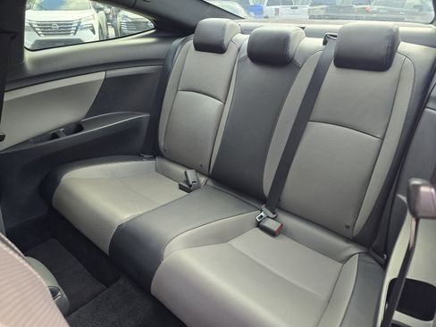 Used 2017 Honda Civic EX-L image 10