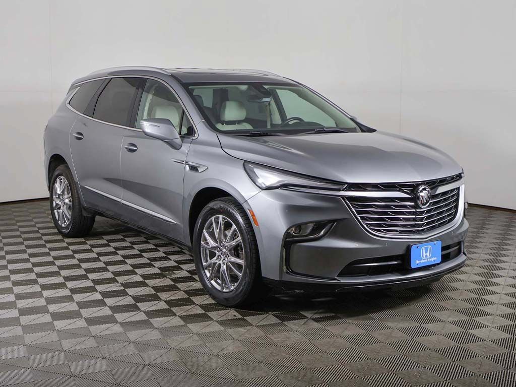 Used 2023 Buick Enclave Essence w/ Experience Buick Package AWD/4WD image 2