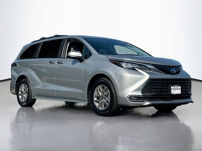 Used 2023 Toyota Sienna XLE