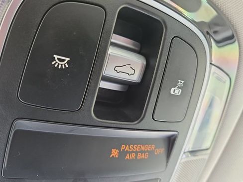 Used 2022 Hyundai Sonata Limited w/ Preferred Accessory Package FWD image 14