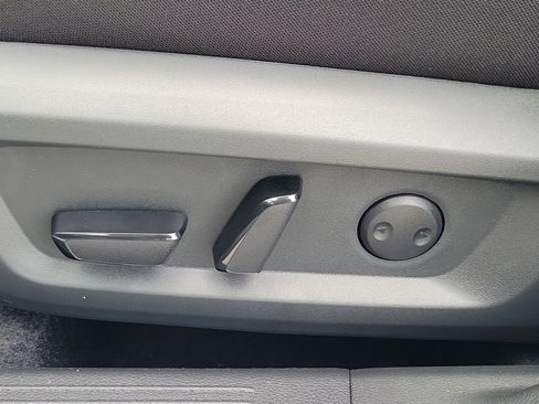 New 2026 Nissan Rogue SV AWD/4WD image 21