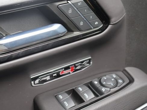 Used 2022 GMC Sierra 1500 AT4X AWD/4WD image 18