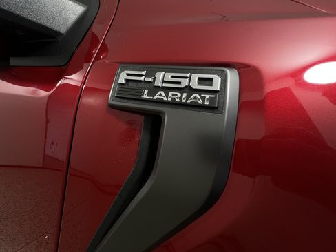 Used 2023 Ford F150 Lariat AWD/4WD image 9