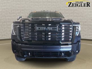 Used 2025 GMC Sierra 2500 Denali Ultimate AWD/4WD video 2