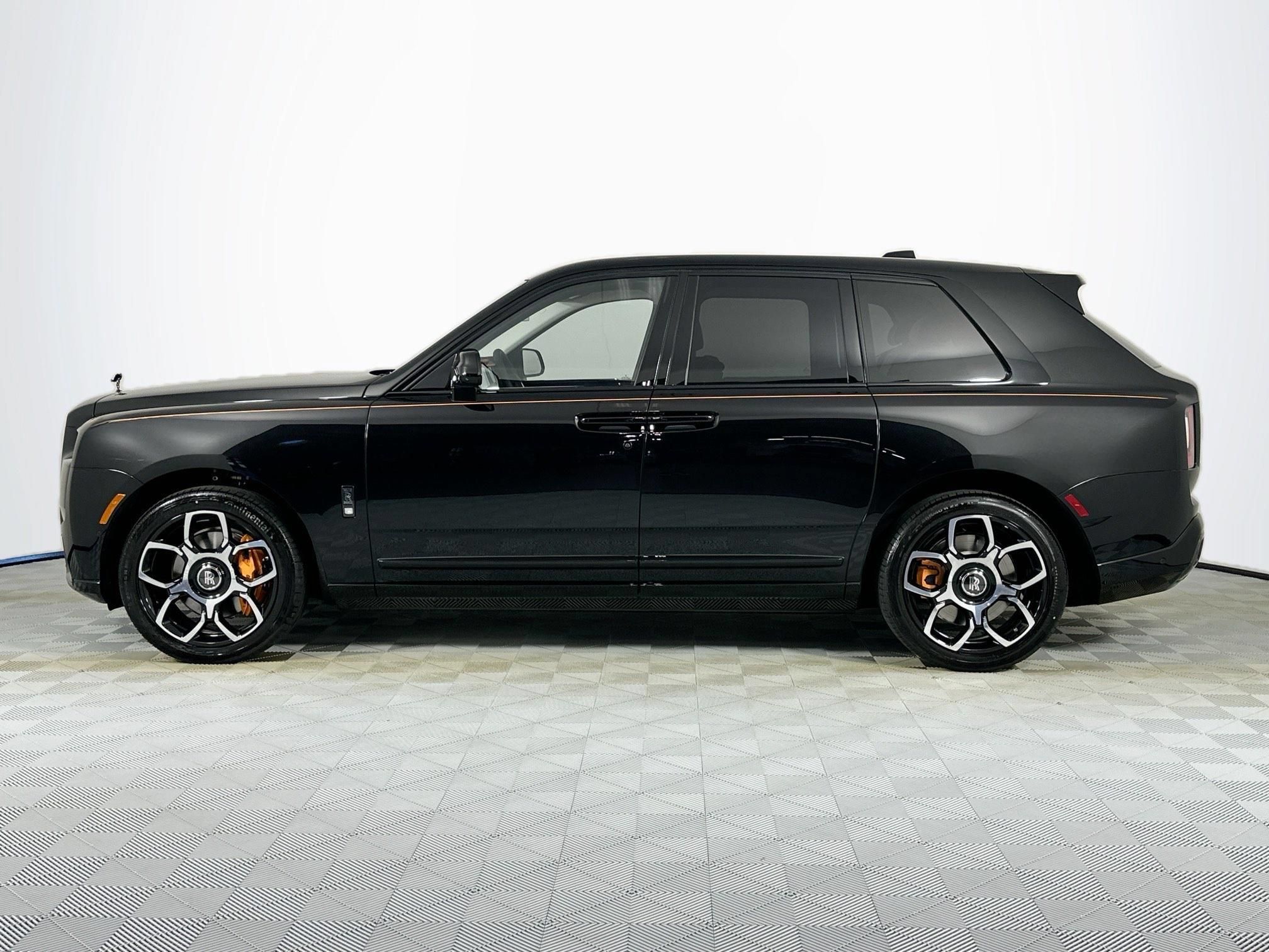 New 2026 Rolls-Royce Cullinan Black Badge AWD/4WD image 3