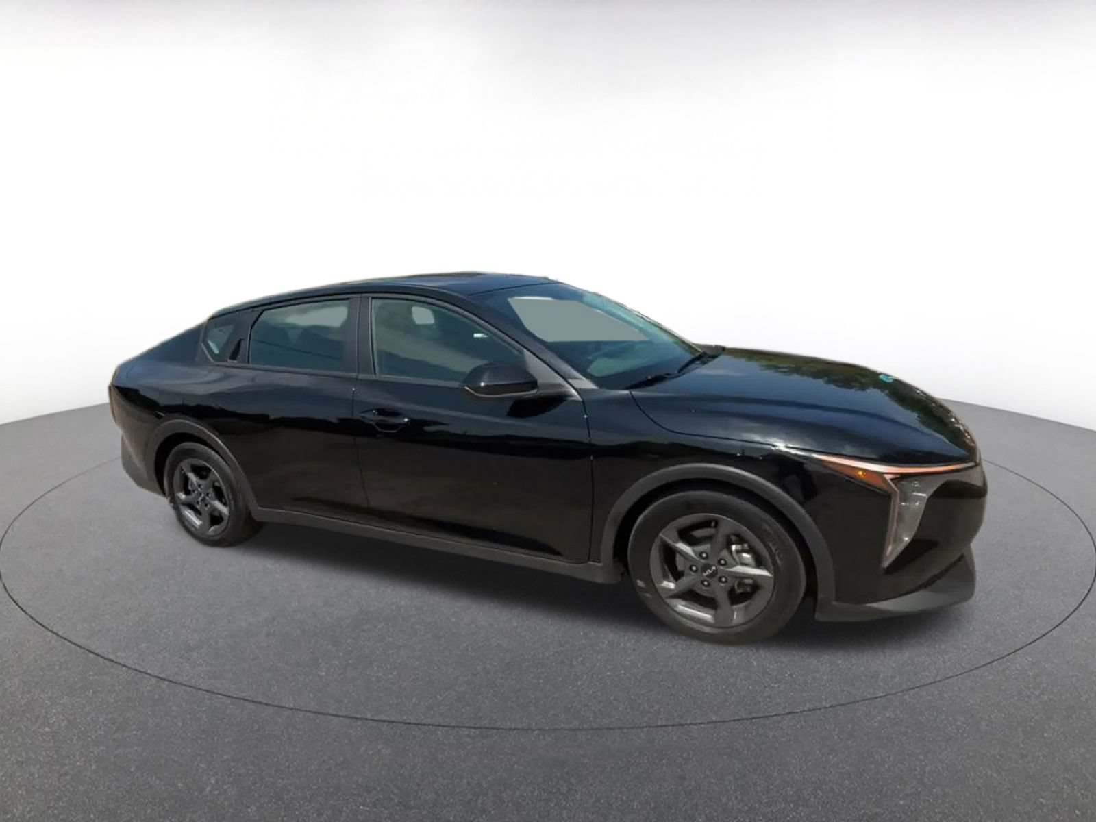 Used 2025 Kia K4 FWD image 2