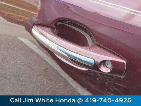 Used 2019 Lincoln MKC Reserve w/ MKC Climate Package image 16