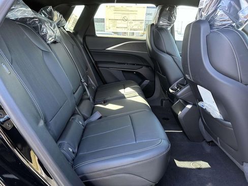 New 2025 Cadillac Lyriq Luxury image 11