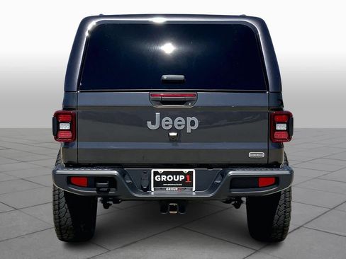 Used 2020 Jeep Gladiator Overland image 5