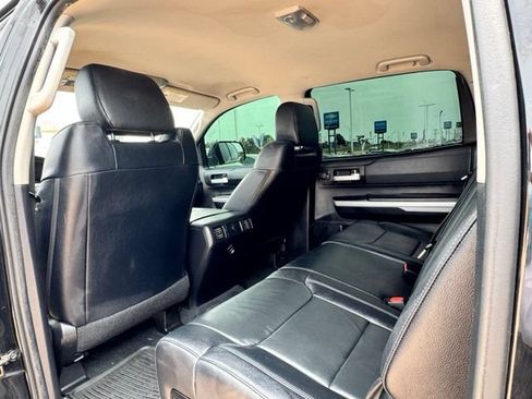 Used 2020 Toyota Tundra SR5 w/ SR5 Leather Package AWD/4WD image 38