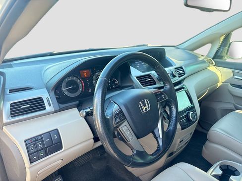 Used 2016 Honda Odyssey Touring image 29
