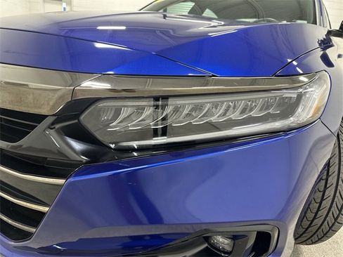 Used 2022 Honda Accord Sport image 11