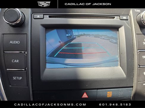 Used 2017 Toyota Camry SE FWD image 4