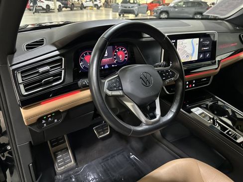 Certified 2024 Volkswagen Atlas Cross Sport SEL R-Line image 15