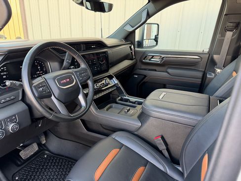 Used 2026 GMC Sierra 3500 AT4 w/ AT4 Premium Plus Package AWD/4WD image 8