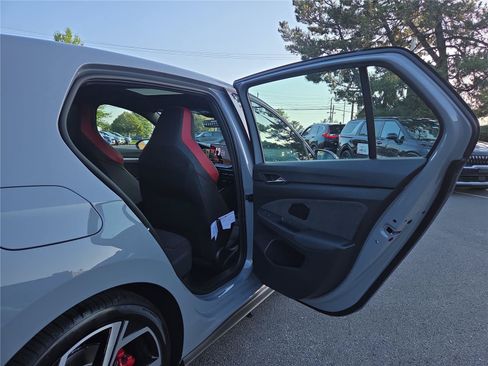 New 2026 Volkswagen GTI SE FWD image 28