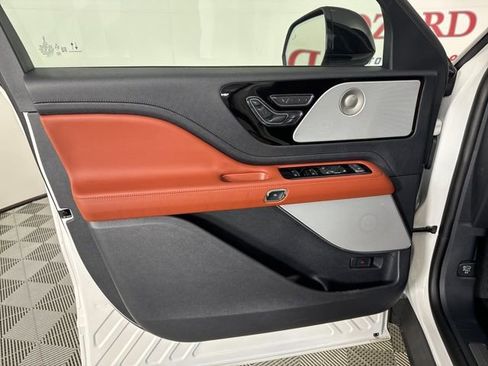 New 2025 Lincoln Aviator Reserve w/ Equipment Group 201A image 15