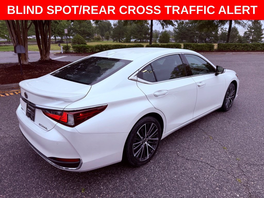 Certified 2024 Lexus ES 300h w/ Premium Package FWD image 7
