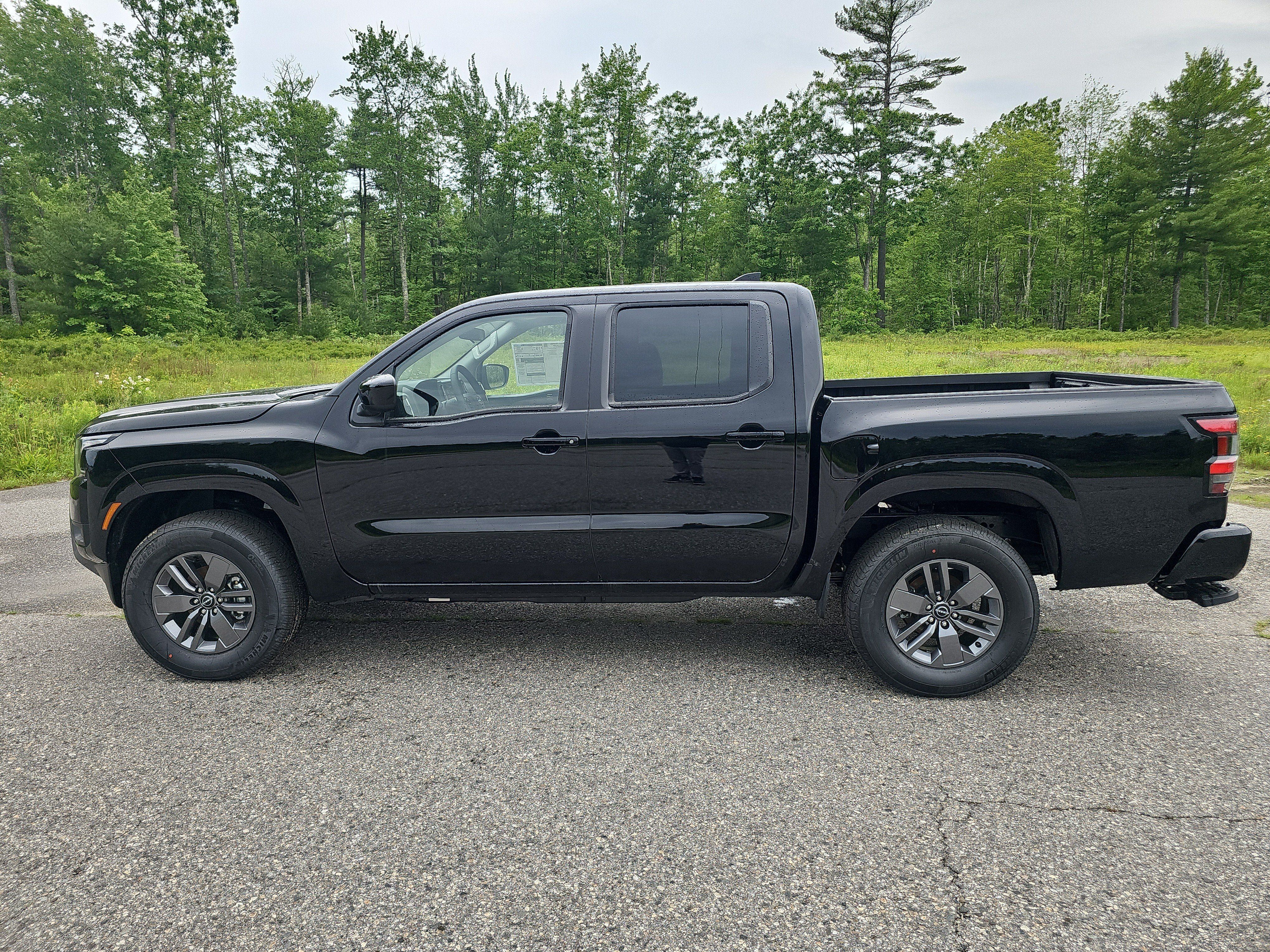 New 2026 Nissan Frontier SV w/ All-Weather Content Package AWD/4WD image 2