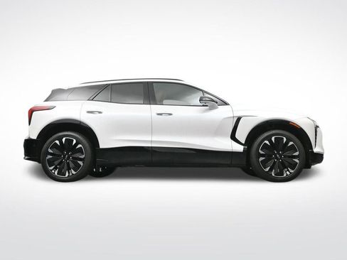 Used 2025 Chevrolet Blazer EV RS w/ Super Cruise Package AWD/4WD image 29