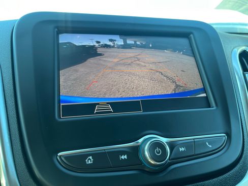 Used 2024 Chevrolet Equinox LT image 28