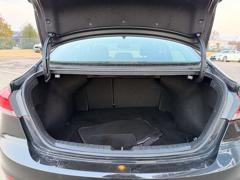 Used 2017 Hyundai Elantra Value Edition image 24