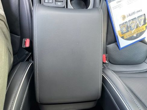 Used 2023 Honda Pilot Elite image 11