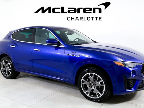 Used 2023 Maserati Levante Modena AWD/4WD image 2