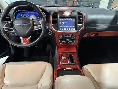 Used 2019 Chrysler 300 Touring L w/ Quick Order Package 22F image 19