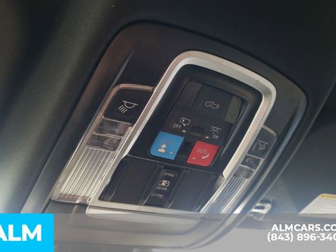 Used 2025 RAM 1500 Laramie image 18