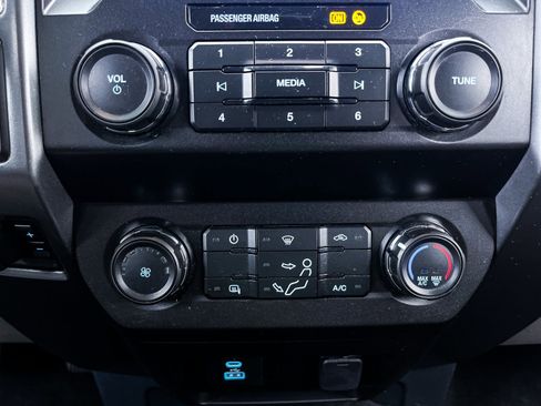 Used 2022 Ford F350 XLT image 21