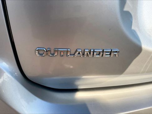 Used 2020 Mitsubishi Outlander SEL FWD image 30