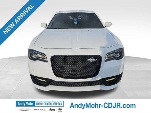 Used 2023 Chrysler 300 C RWD image 5