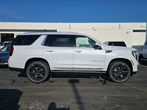 New 2026 GMC Yukon Denali AWD/4WD image 10