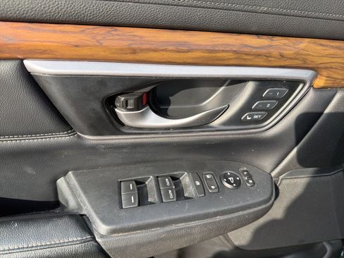 Used 2017 Honda CR-V EX-L image 12