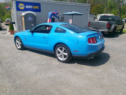 Used 2011 Ford Mustang GT Premium w/ 401A Rapid Spec Order Code RWD image 5