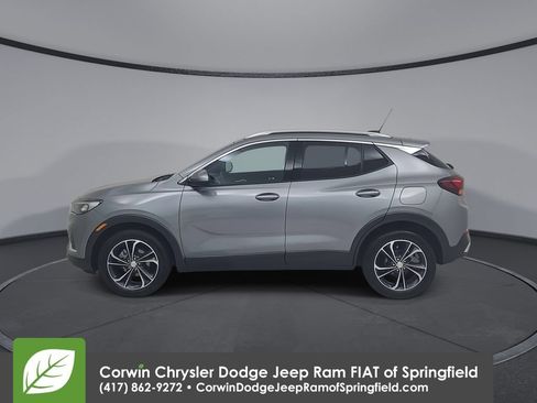 Used 2023 Buick Encore GX Essence FWD image 9