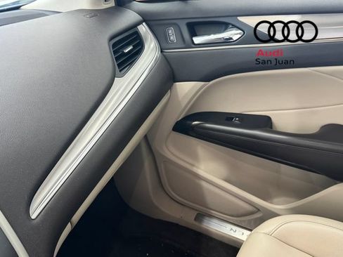 Used 2018 Lincoln MKC Premiere FWD image 32
