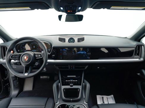 New 2026 Porsche Cayenne Coupe image 20