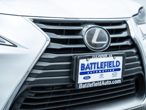 Used 2020 Lexus IS 300 w/ Navigation Package RWD image 11