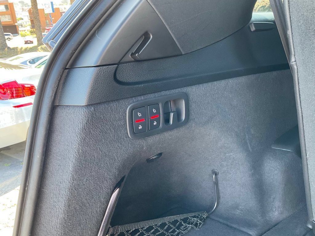 Used 2019 Audi Q7 3.0T Prestige w/ Prestige Package AWD/4WD image 13