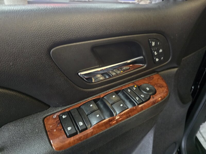 Used 2012 Chevrolet Suburban LTZ AWD/4WD image 21
