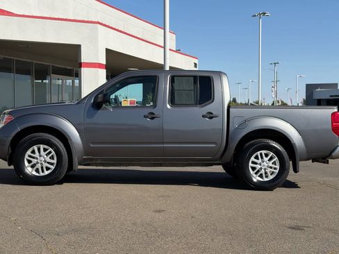 Used 2018 Nissan Frontier SV AWD/4WD image 9