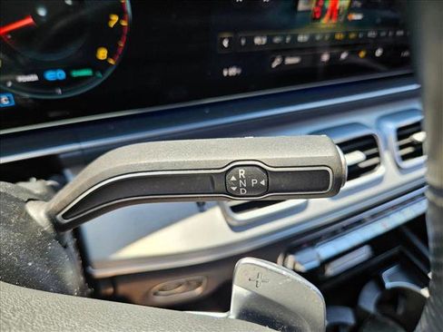 Used 2022 Mercedes-Benz GLS 450 4MATIC image 9