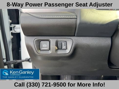 Used 2023 GMC Acadia SLT w/ Preferred Package AWD/4WD image 28