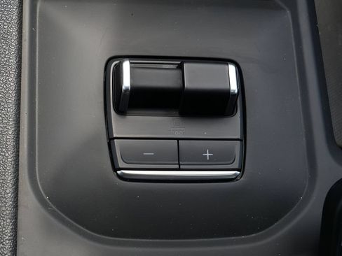 Used 2024 GMC Sierra 3500 AT4 w/ Technology Package AWD/4WD image 19