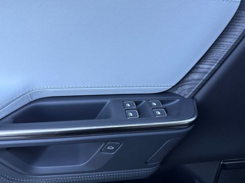 Used 2025 Rivian R1T Adventure image 12