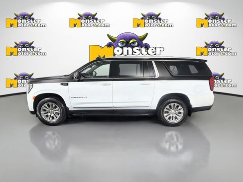 Used 2024 GMC Yukon XL Denali w/ Advanced Technology Package AWD/4WD image 8