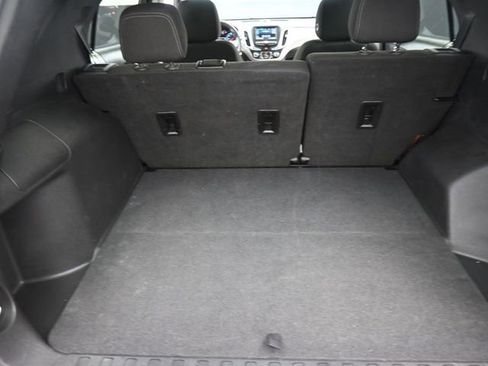 Used 2021 Chevrolet Equinox LS w/ LS Convenience Package image 19